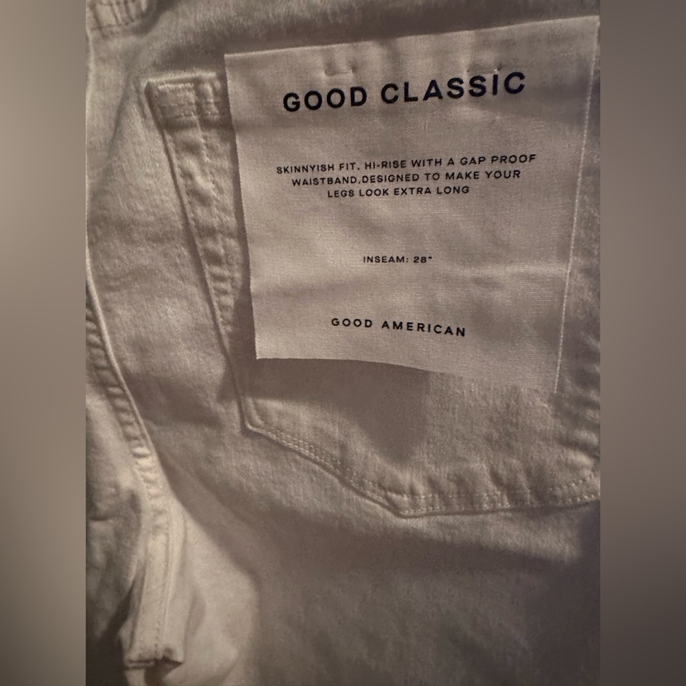 Good American Good Classic White Cropped Jeans - Picture 7 of 10